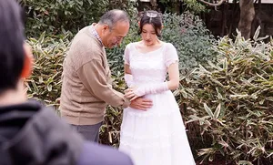 Chồng yêu quá yếu, người vợ dù yêu nhưng vẫn thường làm tình với bố chồng đến có thai