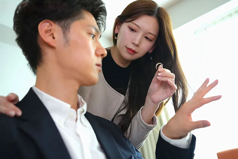 Vợ yêu đi đi giã ngoại, người chồng ở nhà bị nhỏ em bà xã gạ nện không trượt phát nào